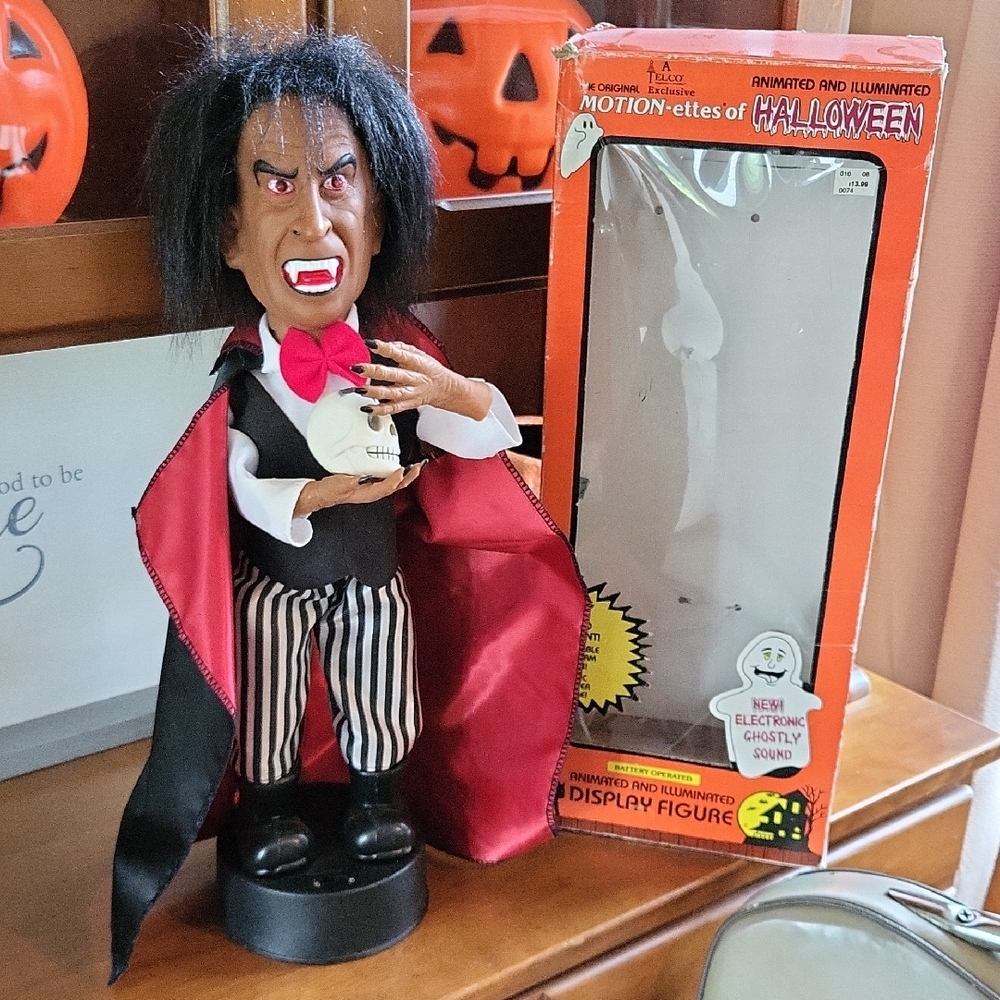 Vintage Motionettes Halloween Vampire Figure with Glowing Eyes Amd Skull